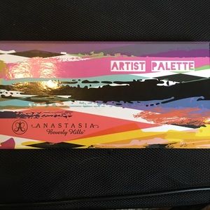 Anastasia Artist Palette